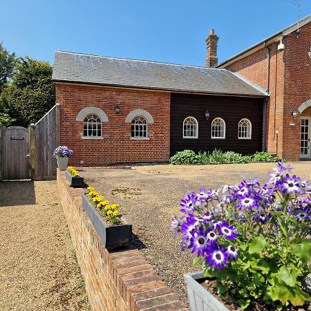 The Coach House Villa Hawkhurst Bagian luar foto