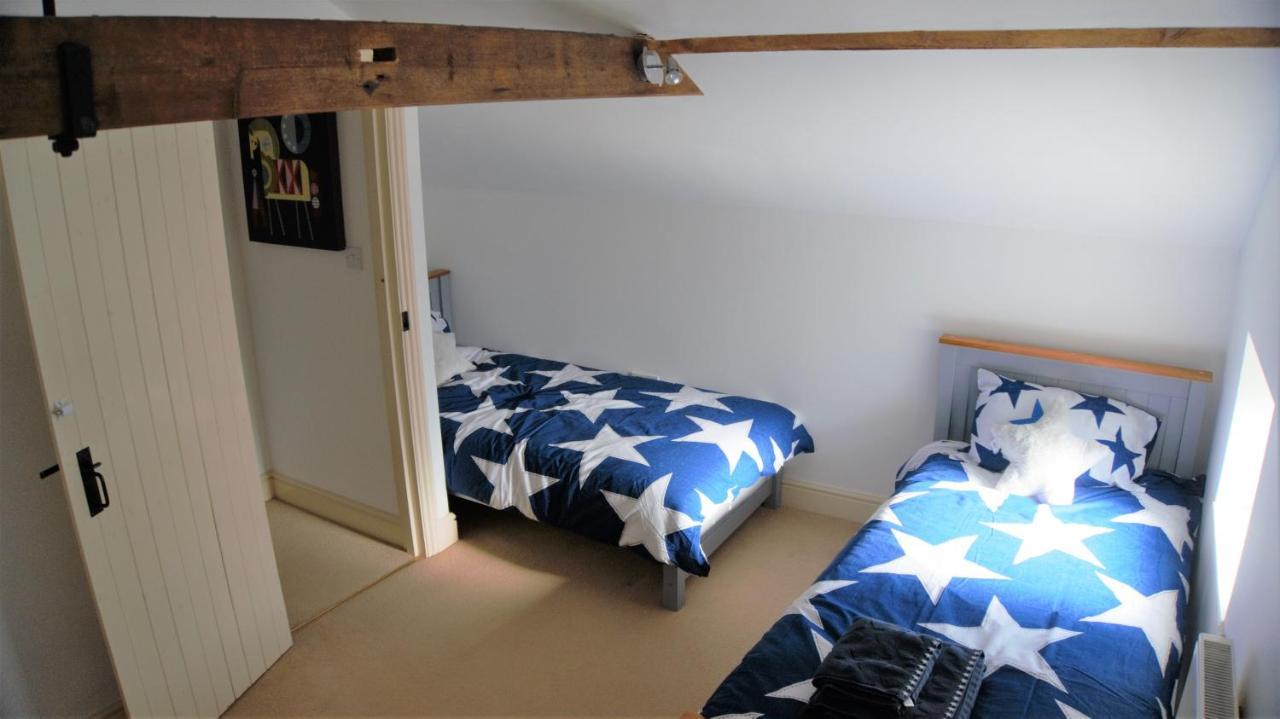 The Coach House Villa Hawkhurst Bagian luar foto