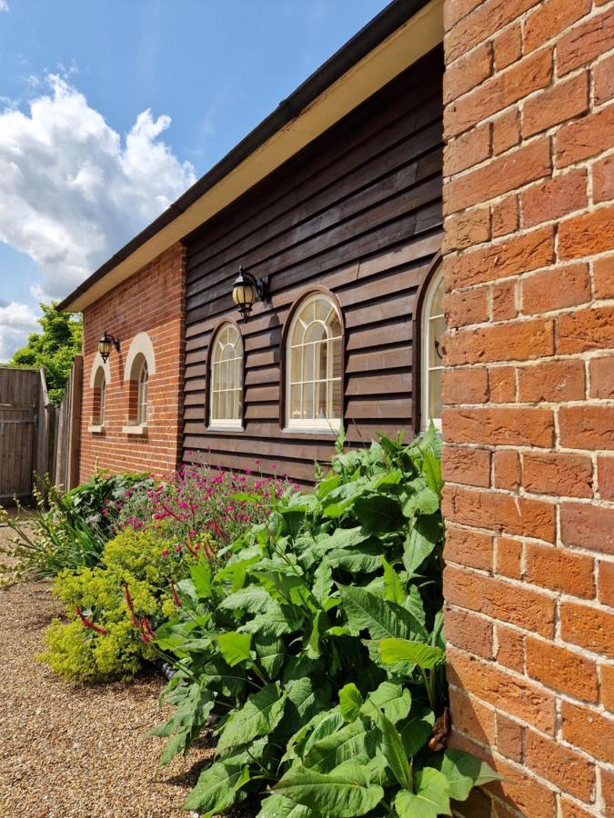 The Coach House Villa Hawkhurst Bagian luar foto